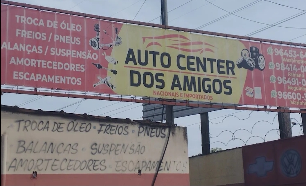 Fachada da Auto Center dos Amigos
